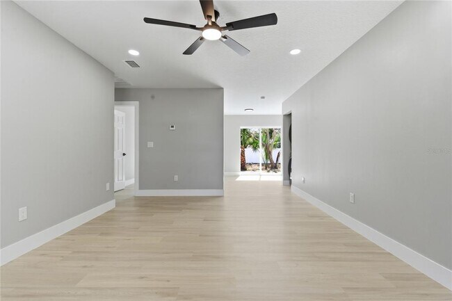 Building Photo - 5720 79th Ave