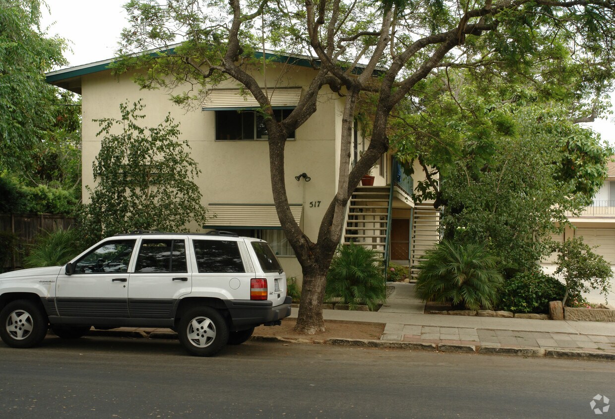 Primary Photo - 517 W Junipero St