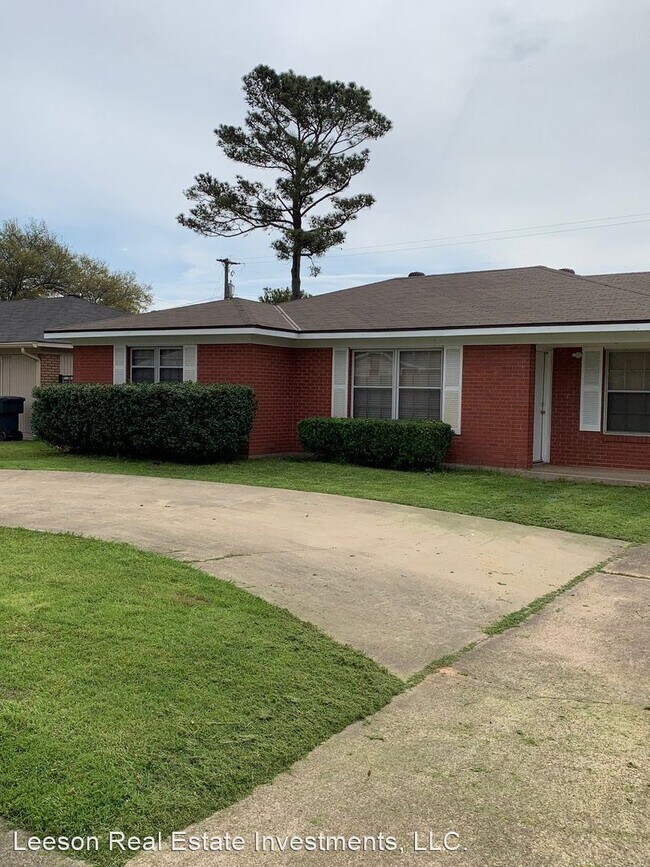 Building Photo - 4 br, 2.5 bath House - 1139 Carolina