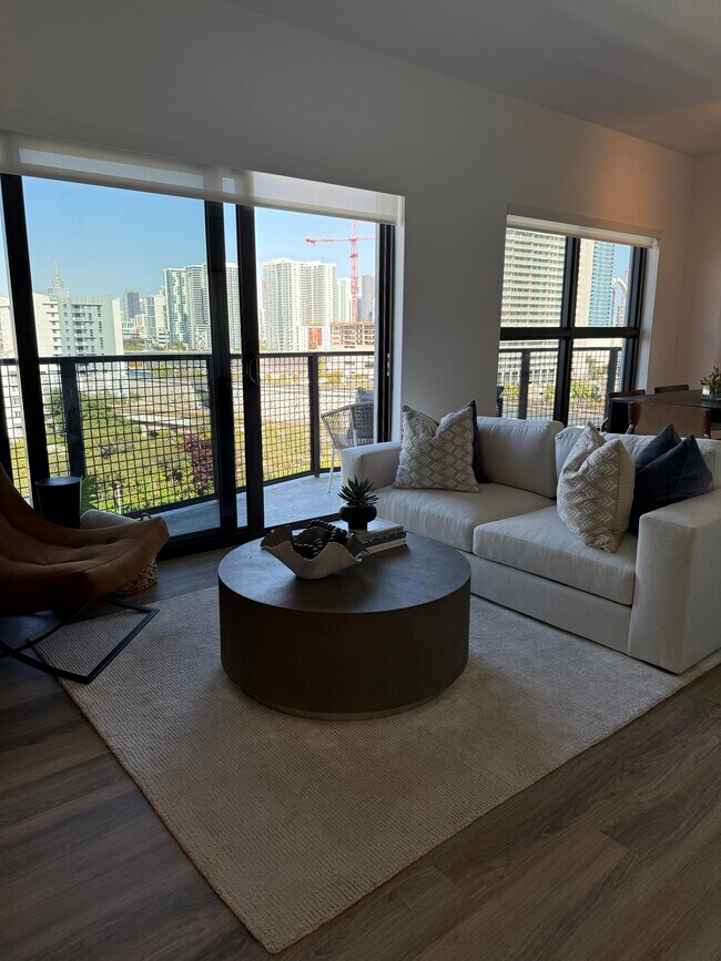 Foto del edificio - 676 NW 2nd St