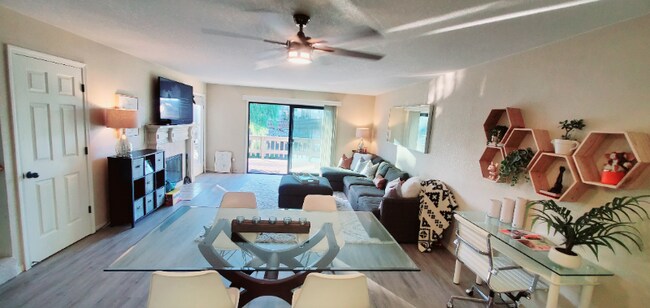 Foto del edificio - 2007 Sand Point Rd