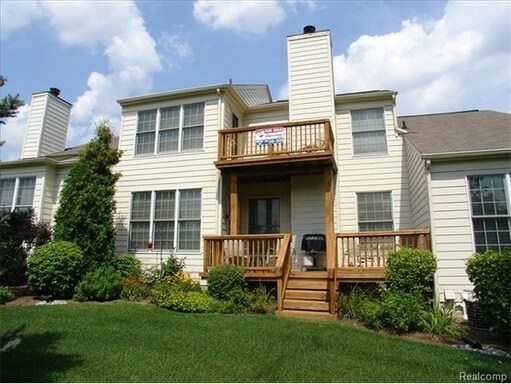 Building Photo - 39535 Champion Ct
