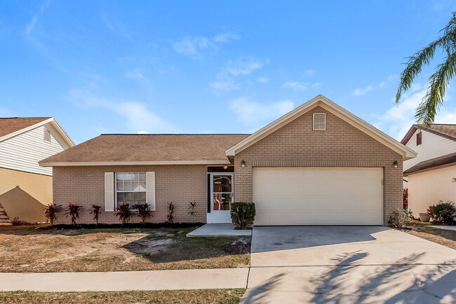 Building Photo - 208 Lookout Dr