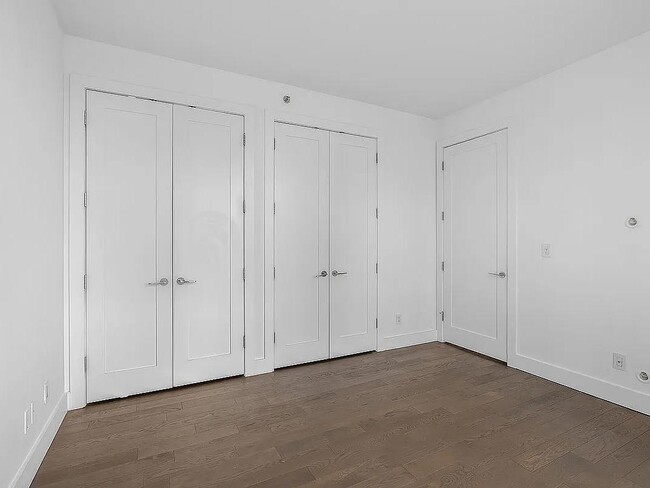 Building Photo - 519 Borden Avenue