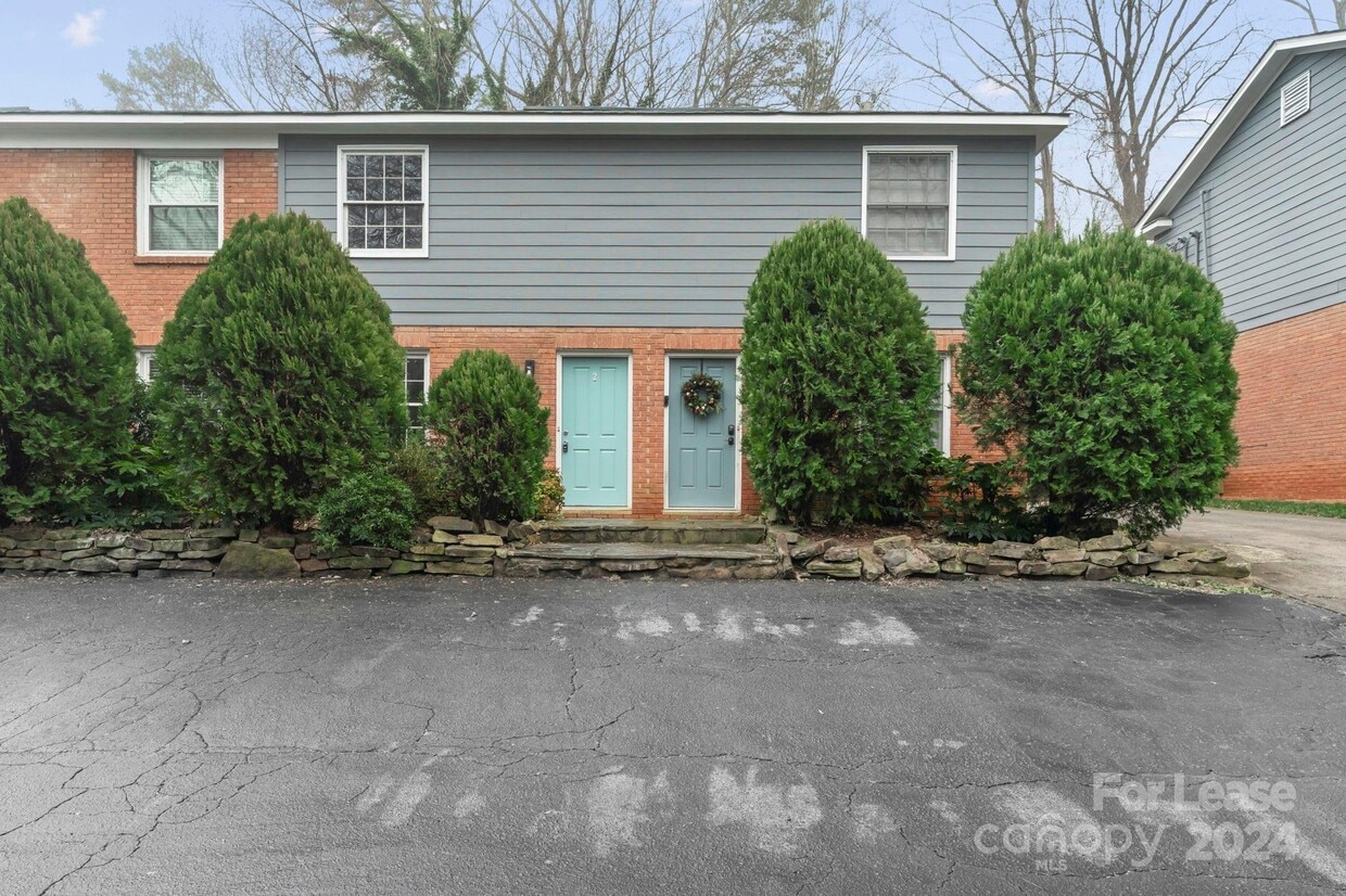 638 Chipley Ave, Charlotte, NC 28205 Townhome Rentals in Charlotte NC