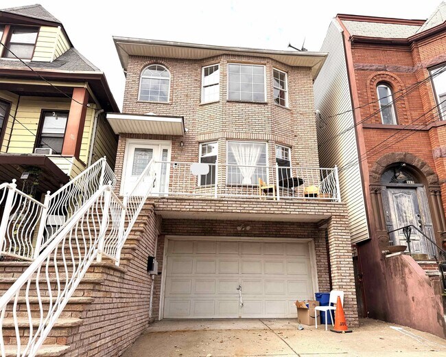 Foto del edificio - 325 Arlington Ave