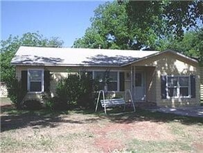 Building Photo - 910 Westmoreland St