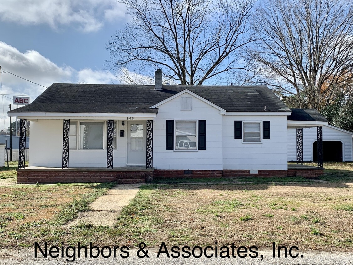 908 S Sampson Ave, Dunn, NC 28334 House Rental in Dunn, NC