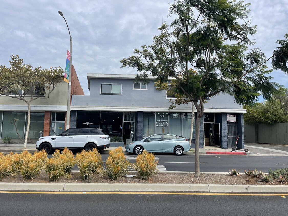 913 Pico Blvd Unit 4, Santa Monica, CA 90405 Apartments in Santa