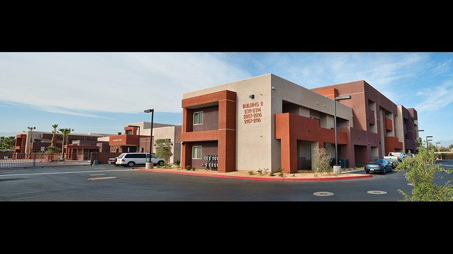 Building Photo - Desert Meadows