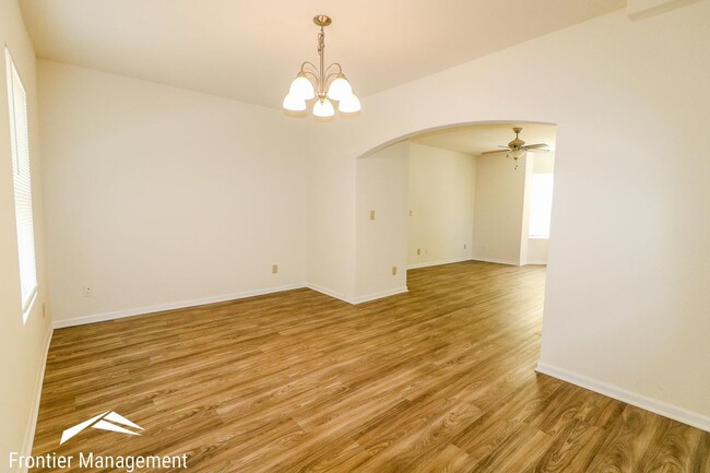 Building Photo - Awesome 4 bedroom home located in Alma