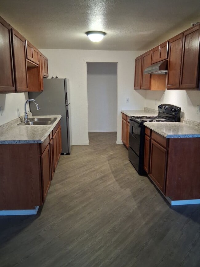 Building Photo - VAL1819