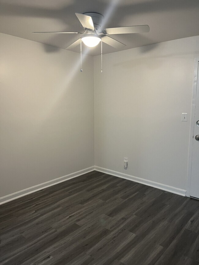 Building Photo - 5900 Prince George Dr