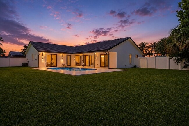 Photo - 1291 Bimini Lane Unit House