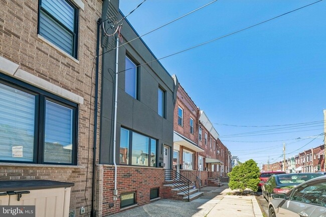 Building Photo - 3156 Almond St