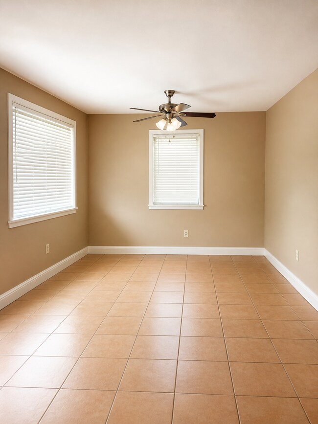 Foto del edificio - 2110 Willow St
