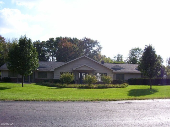 Building Photo - 6263 Division Ave S