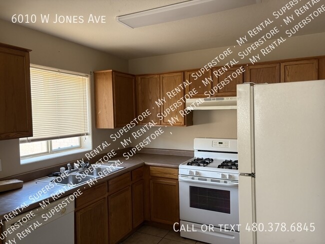Building Photo - 6010 W Jones Ave