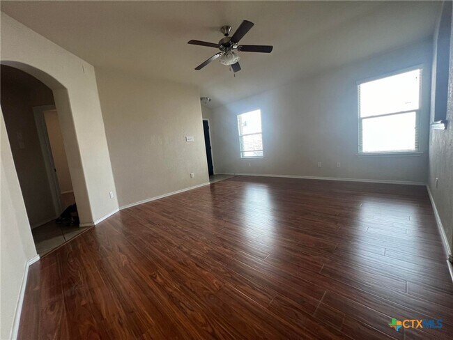 Building Photo - 6402 Katy Creek Ln