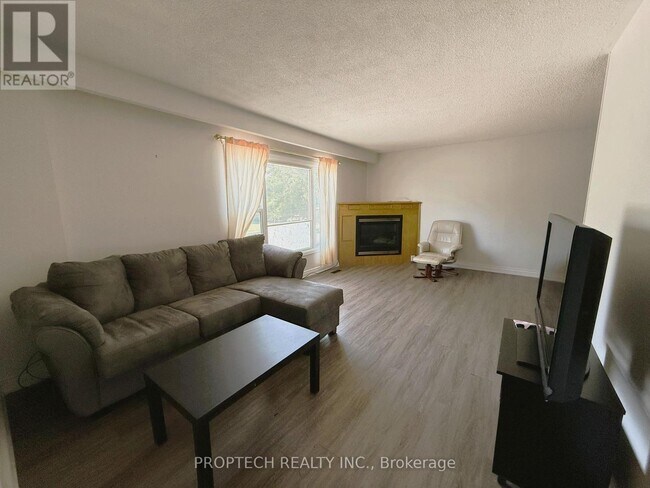Photo du bâtiment - 122 Parkway Ave