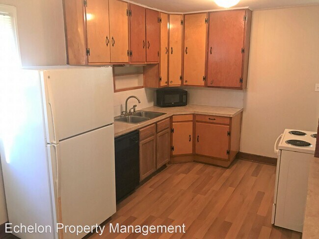 Foto del edificio - 2 br, 1 bath House - 320 Elm St