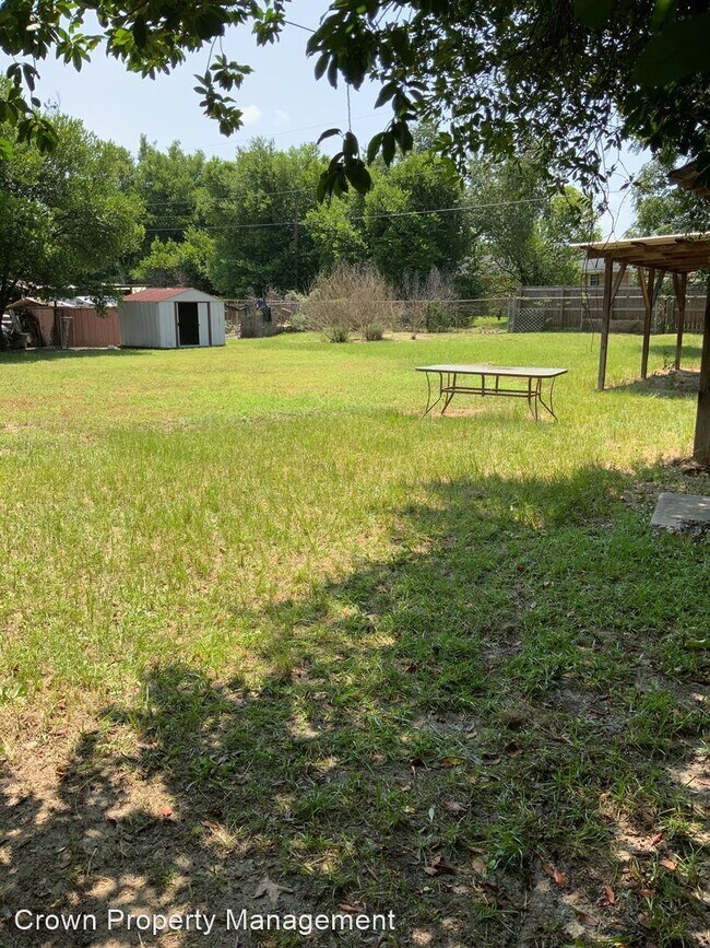 Building Photo - 3 br, 2 bath House - 1128 Starmount Drive