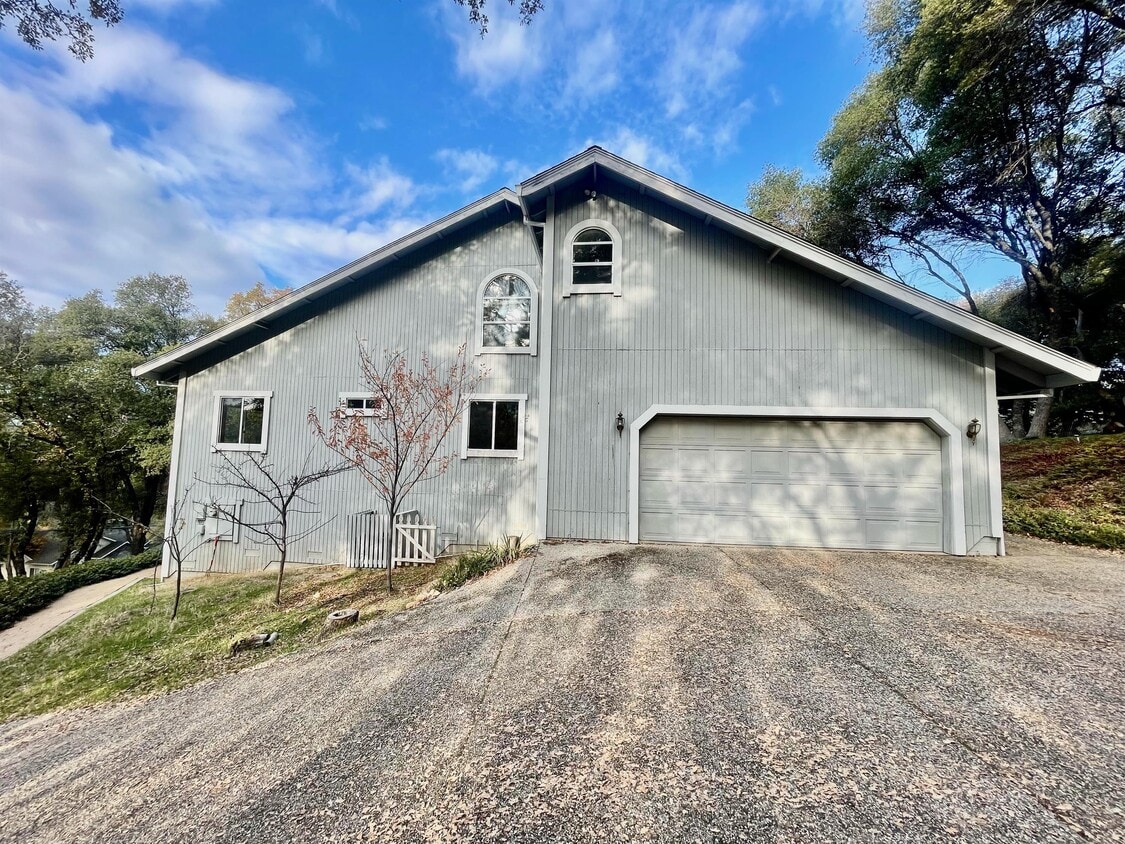 20291 Chaparral Cir, Penn Valley, CA 95946 House Rental in Penn