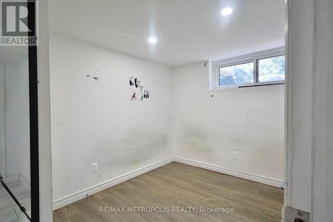 Photo du bâtiment - 538 Bellamy Rd N