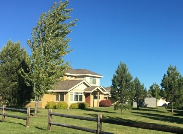 Building Photo - Timothy Park Duplexes