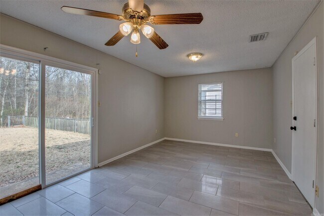 Building Photo - 8424 Herrick Ln