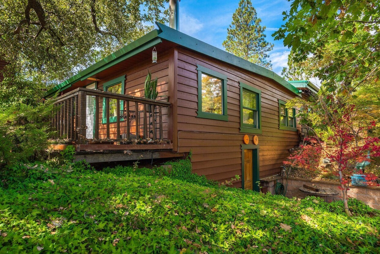Primary Photo - 14674 Tanyard Hill Rd