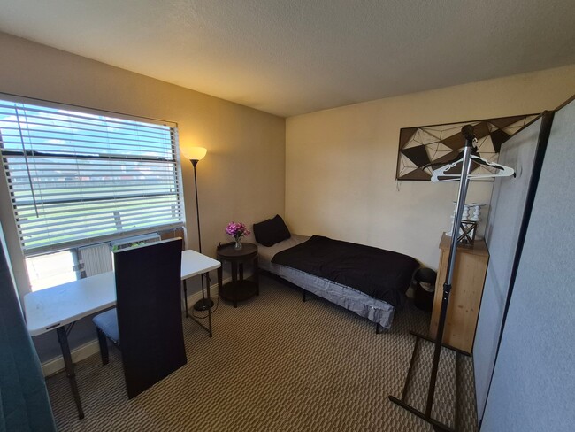 Photo - 5611 Aberdeen Dr House