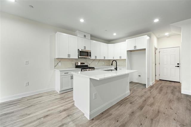 Foto del edificio - 6238 Dewitt St