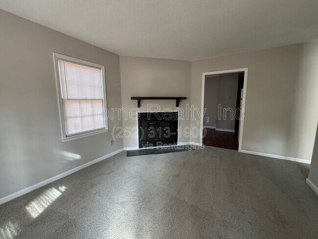 Foto del edificio - 2257 Sherwood Ave