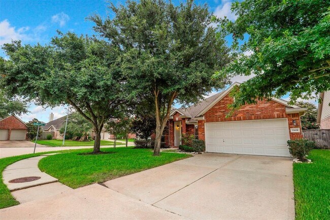 Building Photo - 11618 Columbia Pines Ln