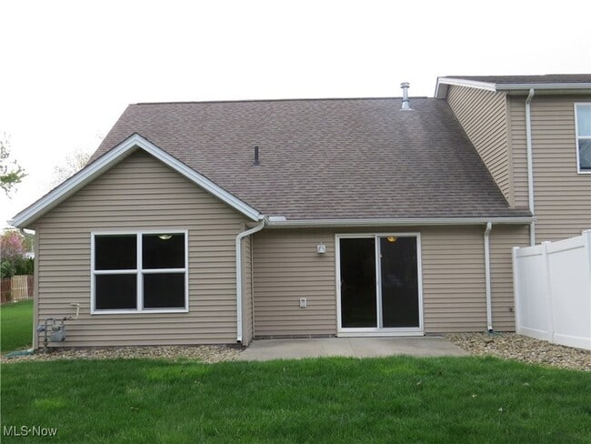 Building Photo - 1751 Blase Nemeth Rd