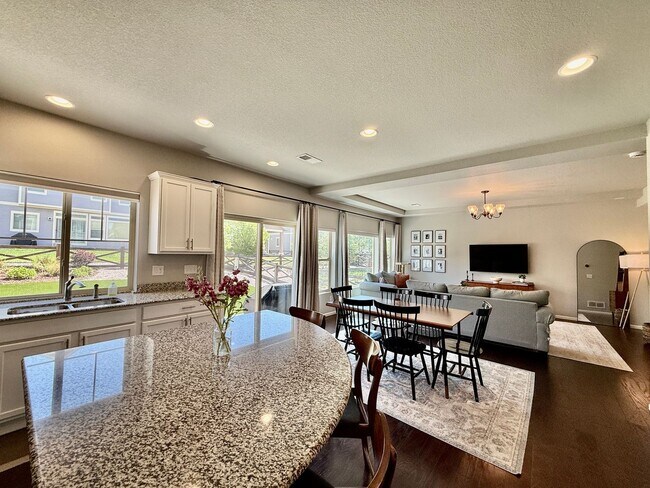 Foto del edificio - Stunning 3-Bed, 2.5-Bath Home in Banning Lewis Ranch
