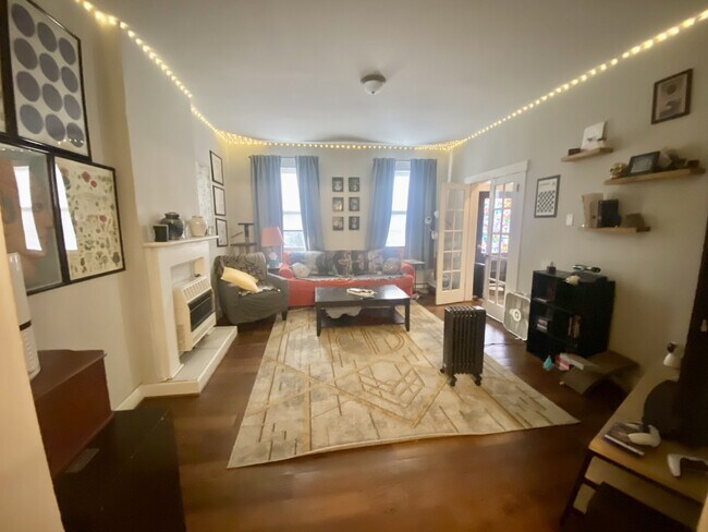 Foto del edificio - 628 Elm St
