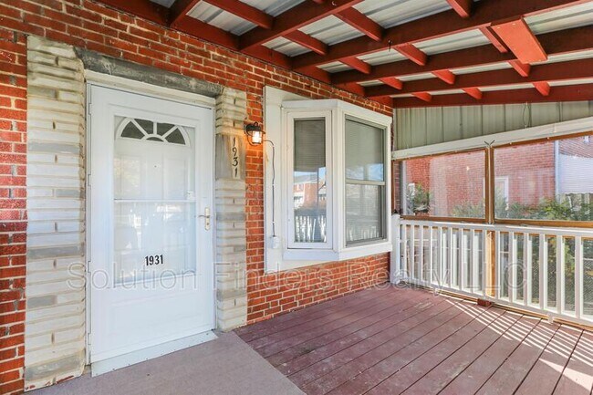 Foto del edificio - 1931 Dineen Dr