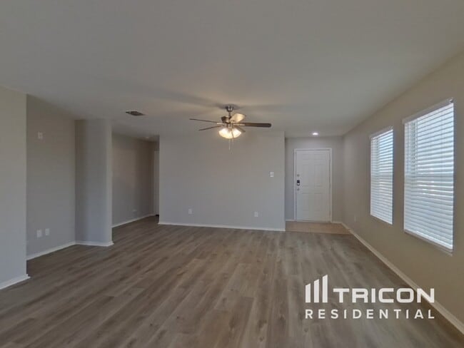 Foto del edificio - 14124 Cochise Dr