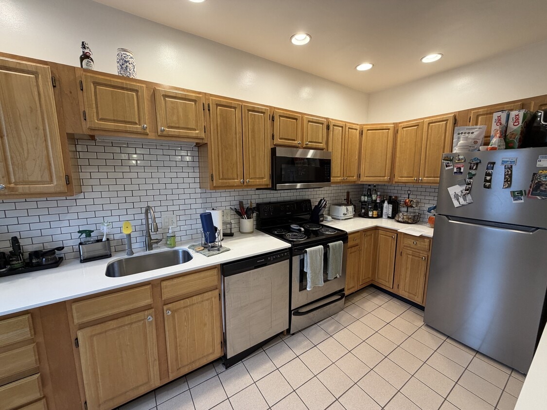 Photo - 1404 Beacon St. Unit 3