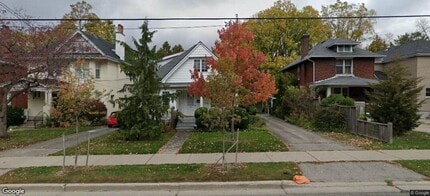 Building Photo - 280 Huron St