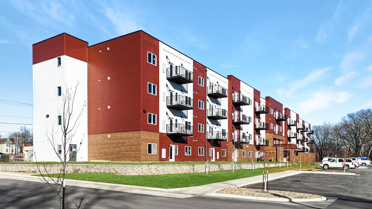 The River Apartments & Townhomes Apartments in Mason City, IA