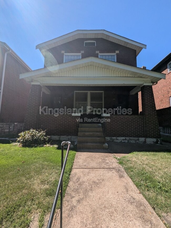 Building Photo - 5707 Dewey Ave