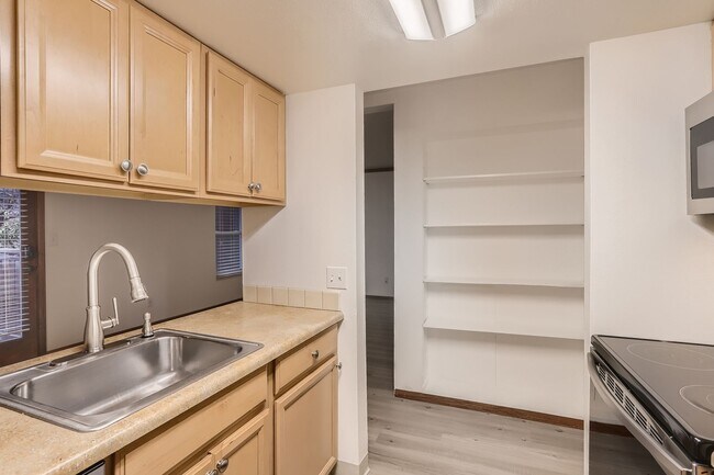 Foto del edificio - Sweet 1bed/1bath Condo in Mapleton Hill Ne...