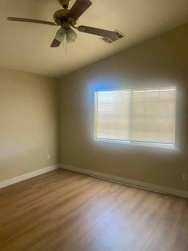 Building Photo - 5424 Eagle Claw Ave