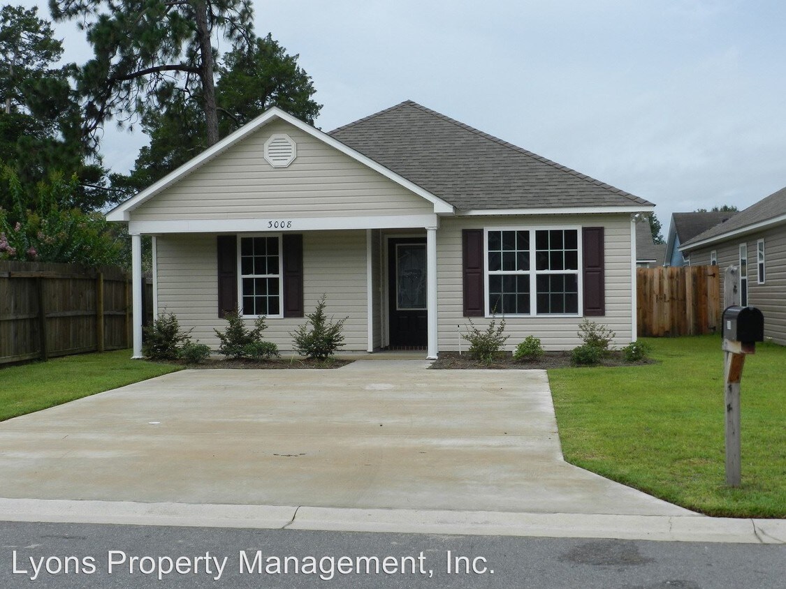 Primary Photo - 3 br, 2 bath House - 3008 MEMORY LN