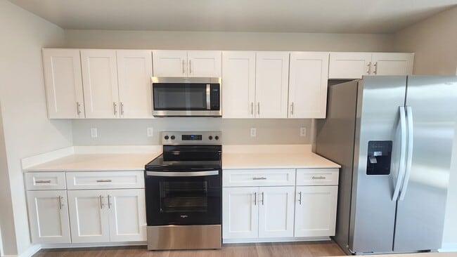 Building Photo - Brand New 3 Bedroom, 2.5 Bathroom Townhous...