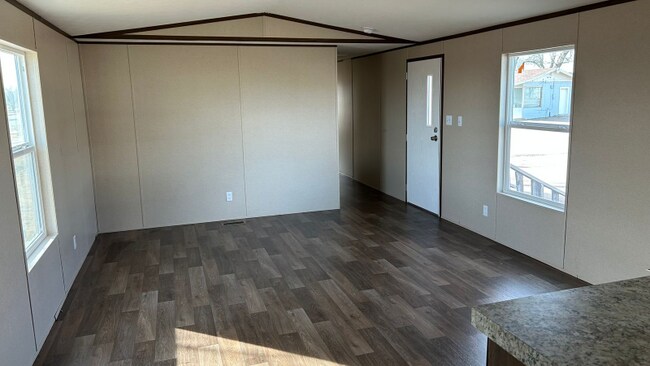 Foto del edificio - 6503 E Amarillo Blvd