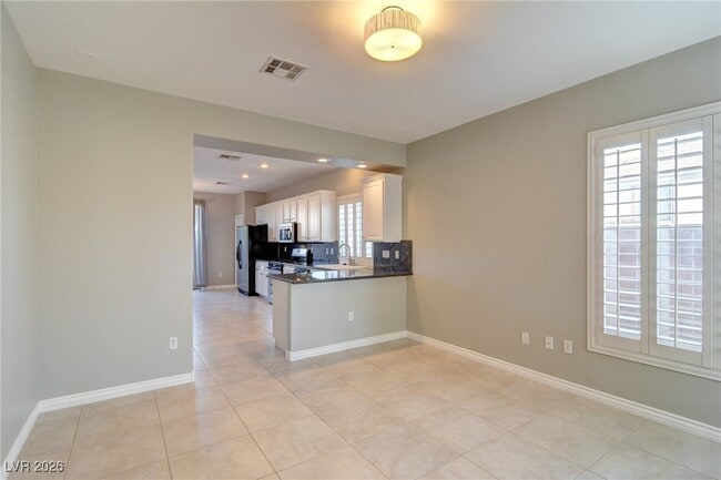 Foto del edificio - 6158 Adams Bay Ave